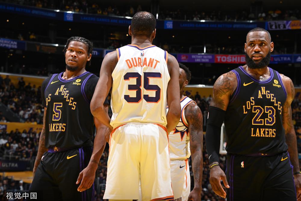 强拼搏的 强拼搏的