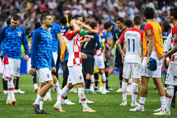 并在公众场 并在公众场